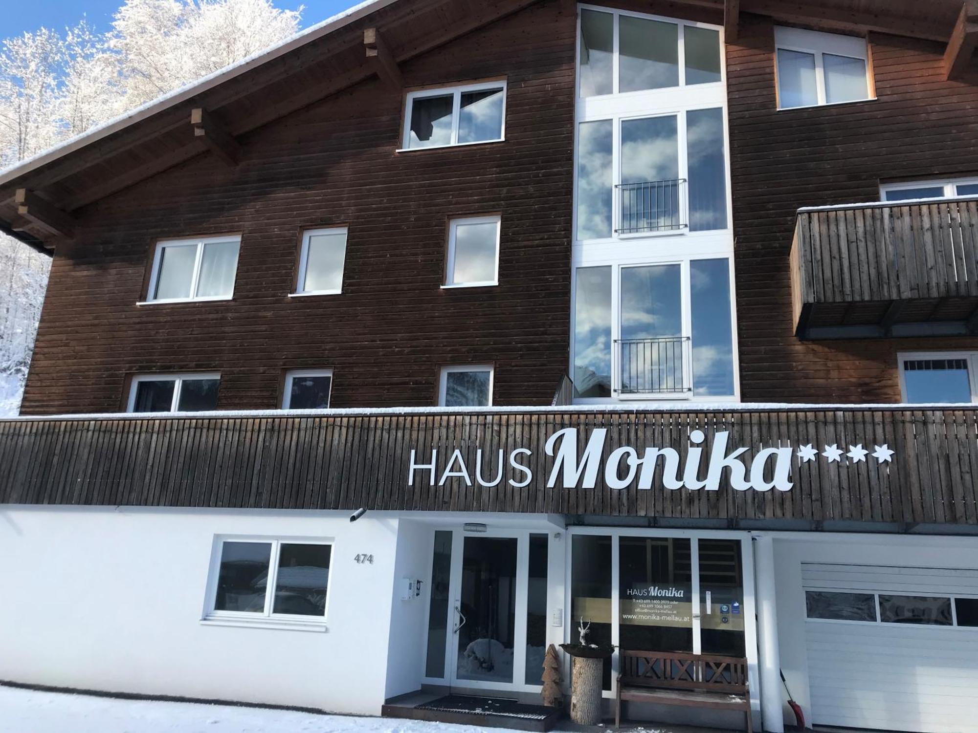 Monika-mellau *